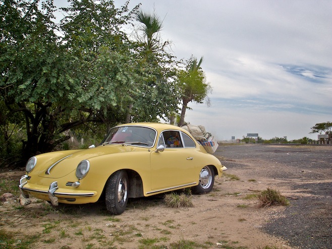 Roadside Porsche